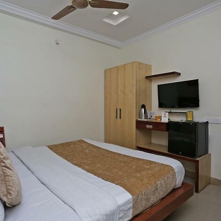 Oyo 3019 Hotel Lingaraj Bhubaneswar Bagian luar foto
