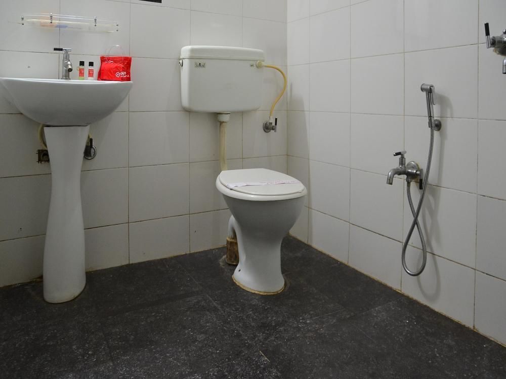 Oyo 3019 Hotel Lingaraj Bhubaneswar Bagian luar foto
