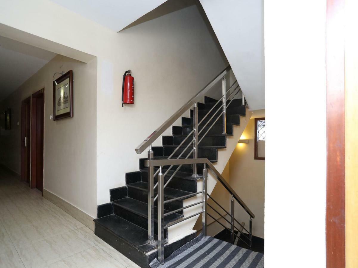 Oyo 3019 Hotel Lingaraj Bhubaneswar Bagian luar foto