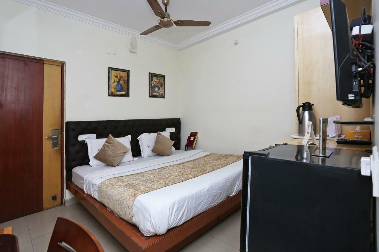Oyo 3019 Hotel Lingaraj Bhubaneswar Bagian luar foto